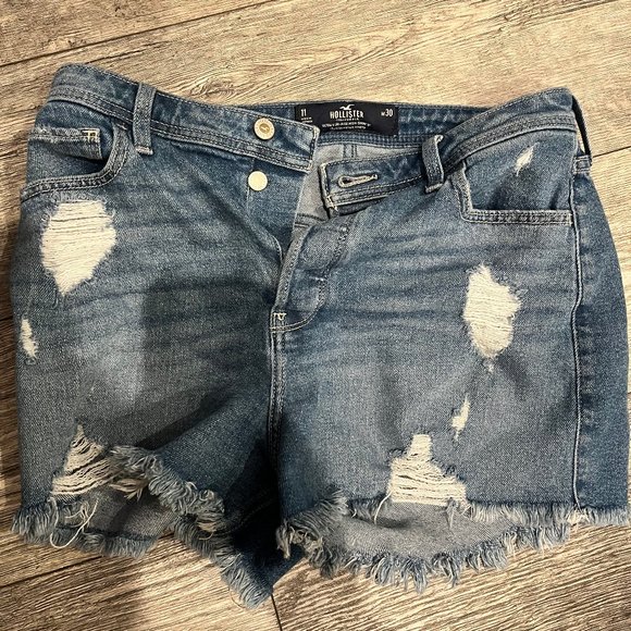 Hollister Pants - Hollister size 11 w30 Ultra High Rise Mom Denim Shorts